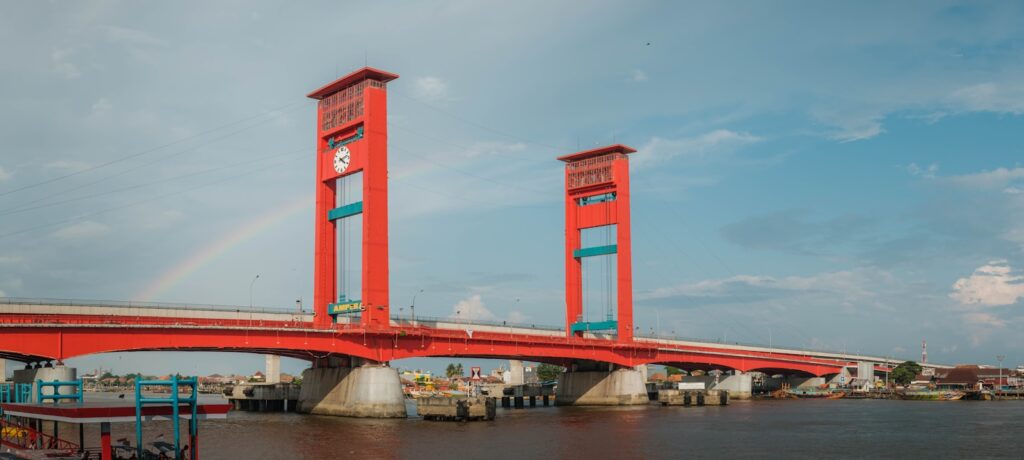 Pont Ampera en Indonésie