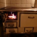 Poêle pour cuisiner et chauffer